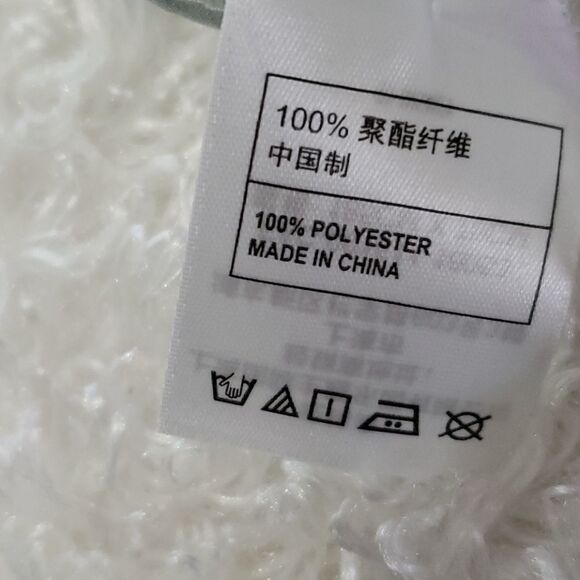 Shanghai Disney Park Beauty and the Beast/ Belle Scarf - Picture 2 of 3